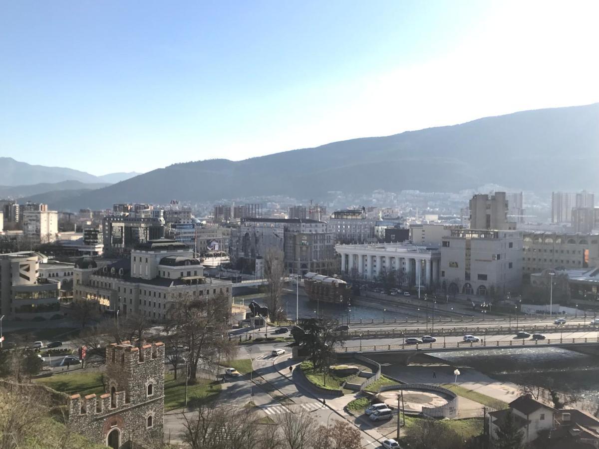 Blue Sky Apartment Skopje Bagian luar foto